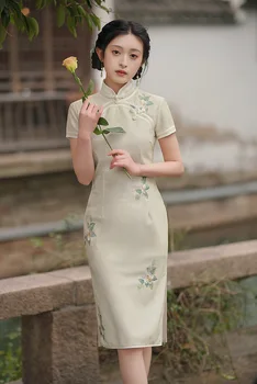 Kitajski Slog Tradicionalni Svetlo Zelena Vezenino Qipao Letnik Elegantno Kratek Rokav Cheongsams Ženske Stranka Obleko