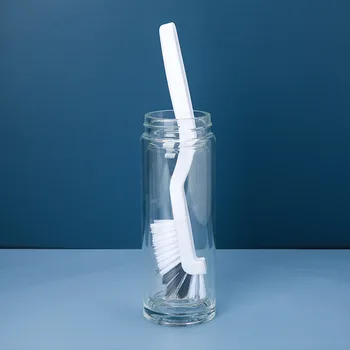 Srednje velika mehke volne mini injekcijsko čopič, ki se uporabljajo za čiščenje kotov steklenic in okno tirnice.
